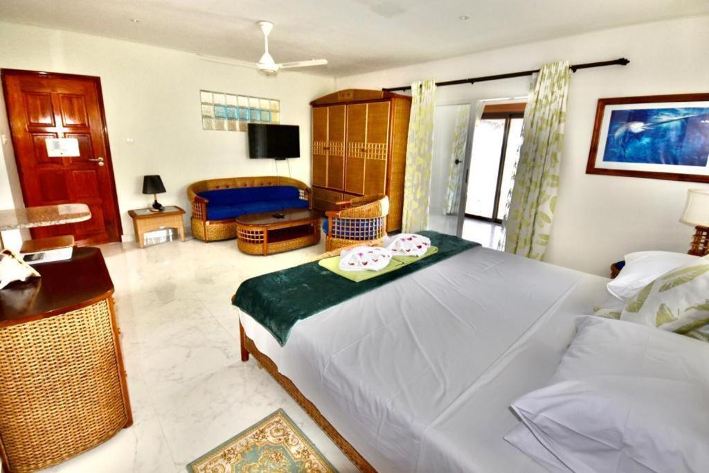 Sea Splash Self Catering And La Petite Maison Grand Anse  Eksteriør billede