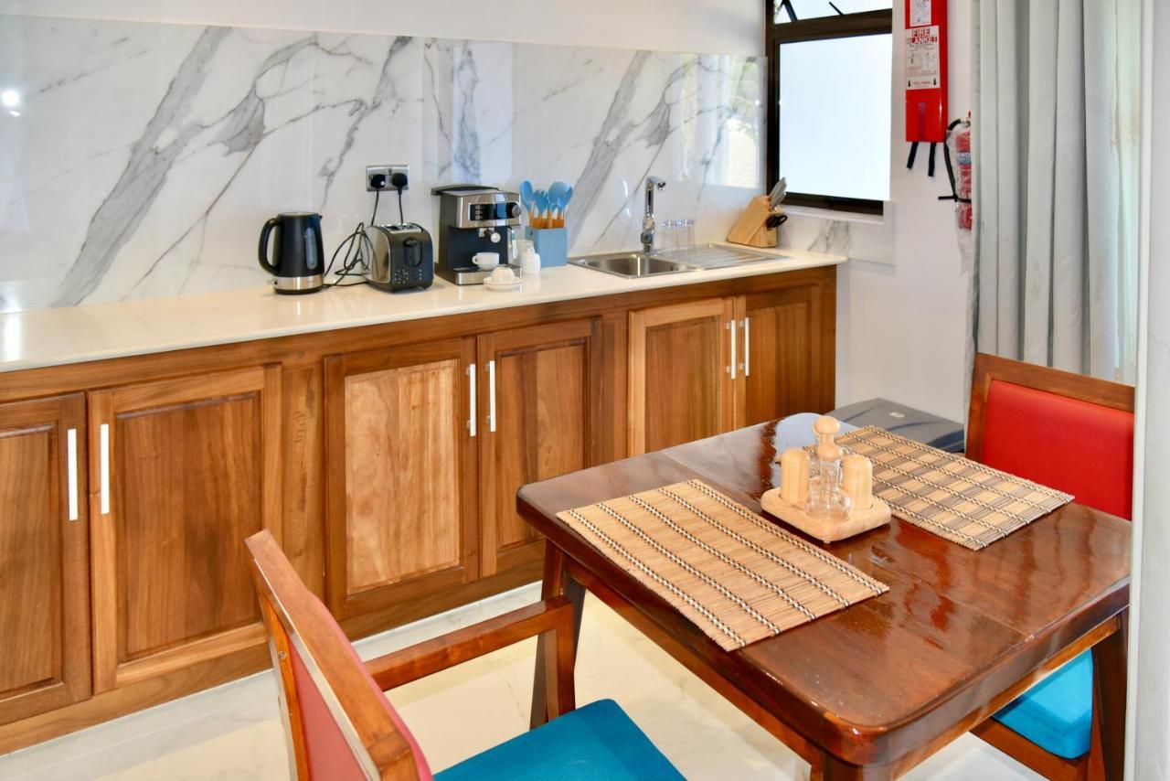 Sea Splash Self Catering And La Petite Maison Grand Anse  Eksteriør billede